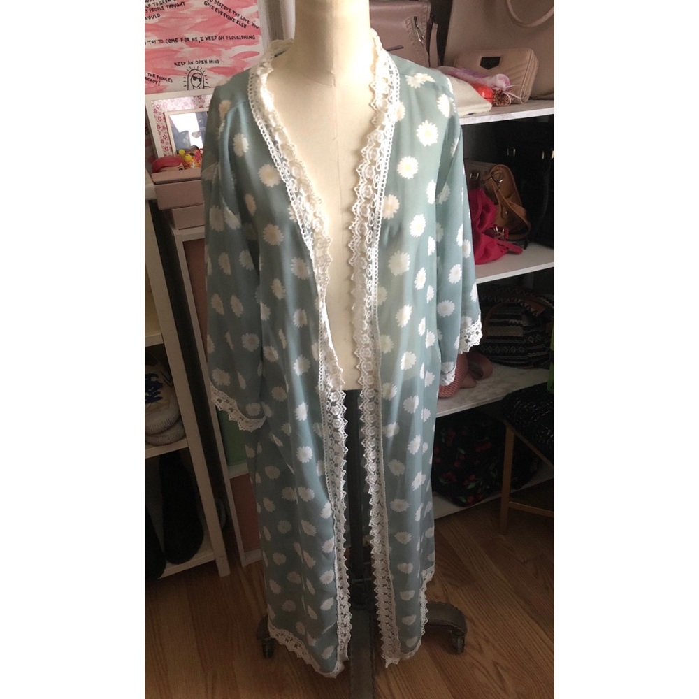 LuLaRoe Daisy Chloe Kimono